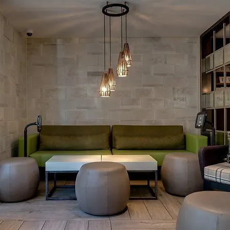 Hub By Premier Inn Edinburgh Royal Mile-3